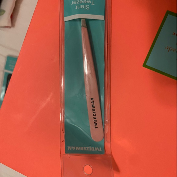 Tweezerman Stainless Steel Standard Slant Tweezer Eyebrow Regular Size NWT - Picture 6 of 9